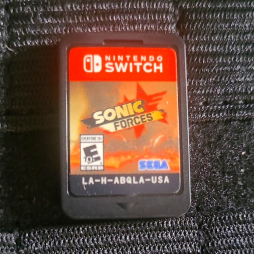 Nintendo Switch Sonic Forces Game Cartridge - Red and Black
